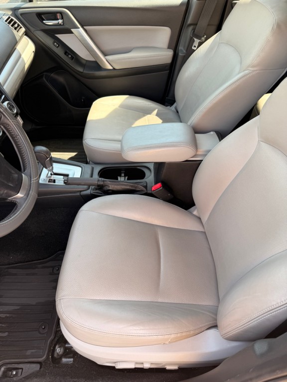 2016 Subaru Forester Image 9