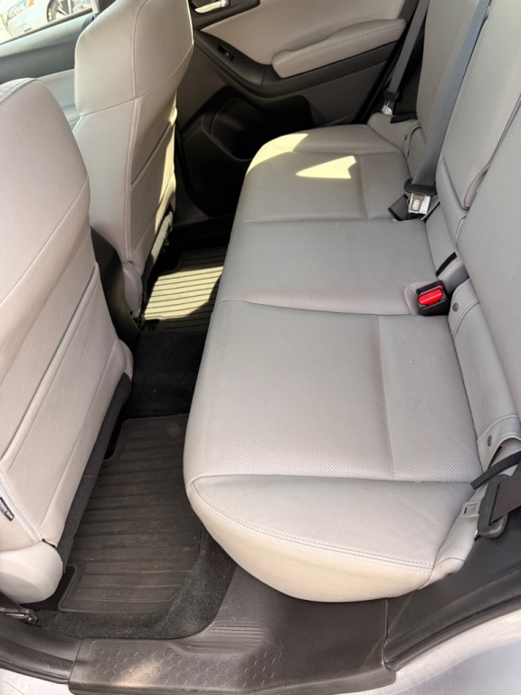 2016 Subaru Forester Image 10