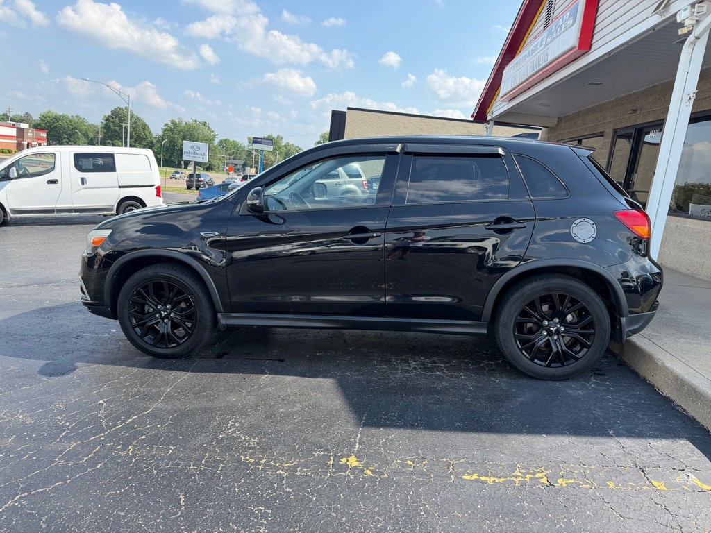 2019 Mitsubishi Outlander Image 8