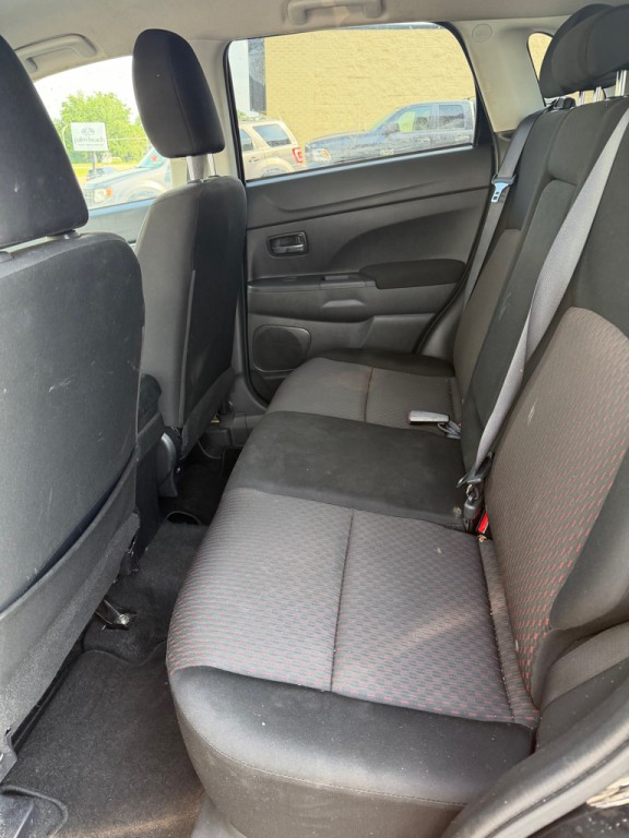 2019 Mitsubishi Outlander Image 10