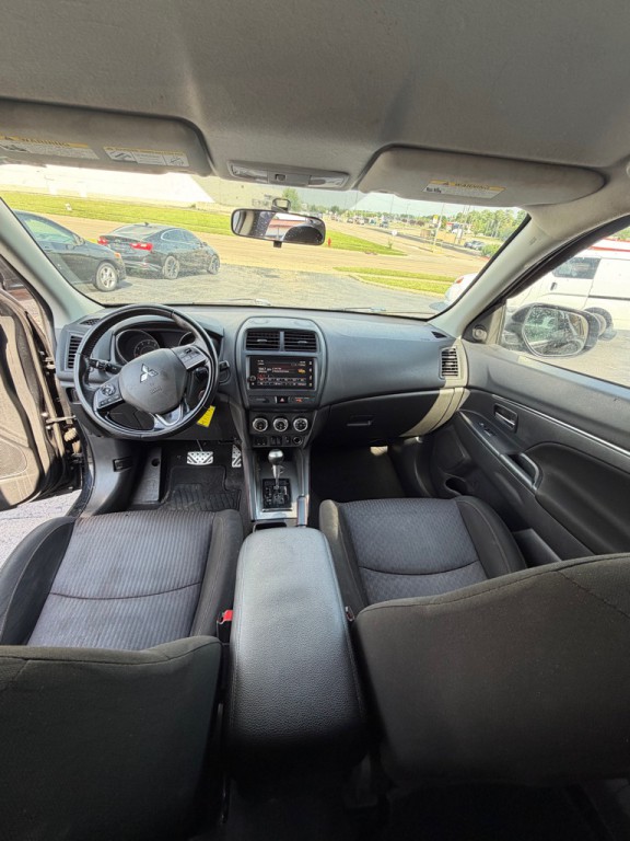 2019 Mitsubishi Outlander Image 11