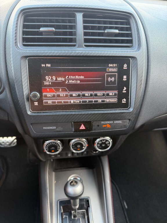 2019 Mitsubishi Outlander Image 13