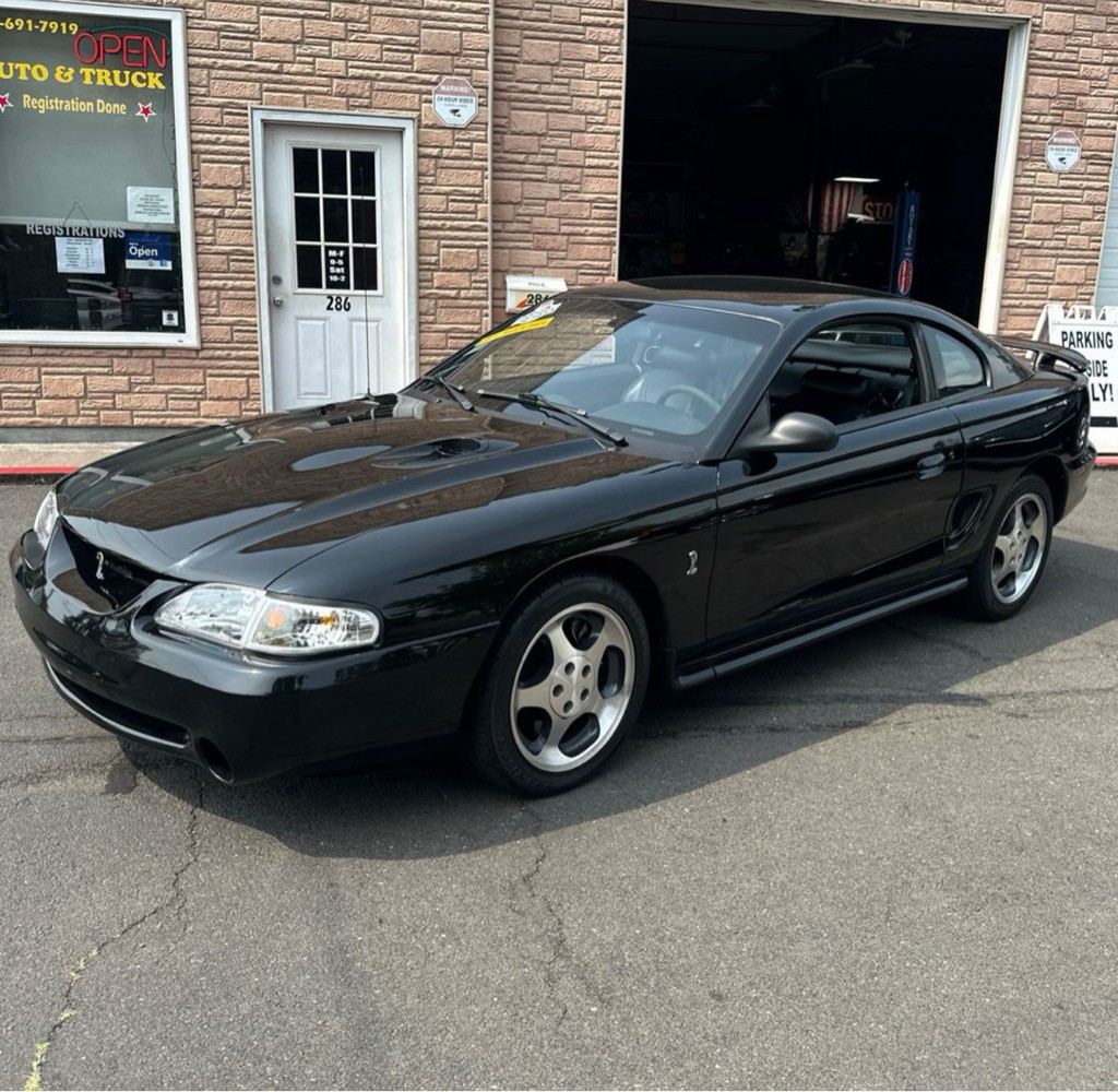 1997 Ford Mustang Image 1