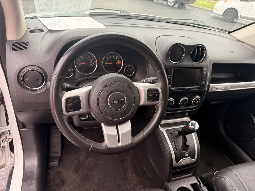 2015 Jeep Compass Image 8