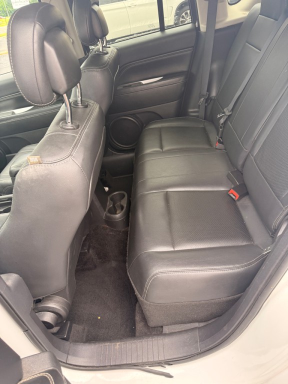 2015 Jeep Compass Image 12