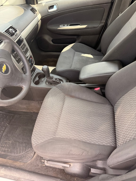 2010 Chevrolet Cobalt Image 8