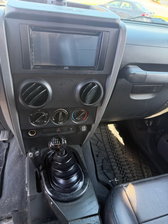 2007 Jeep Wrangler Image 10