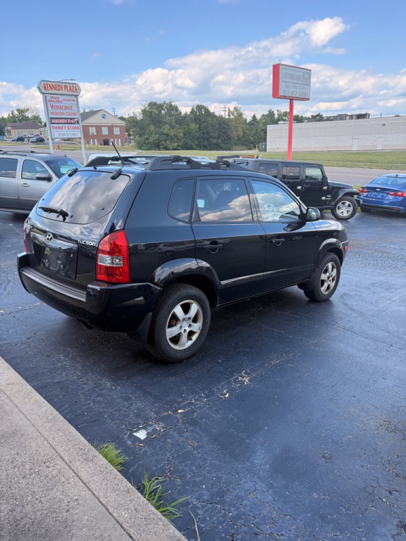 2008 Hyundai Tucson Image 4