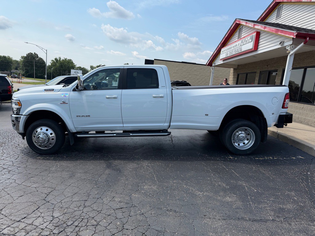 2022 RAM 5500 Image 8