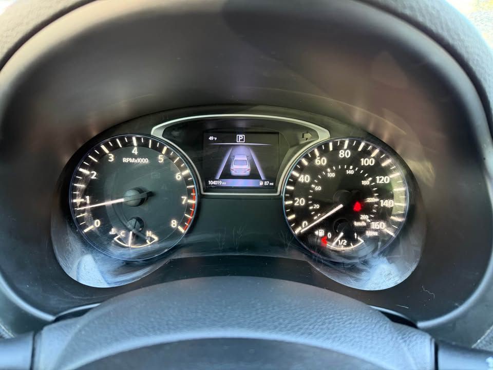 2017 Nissan Altima Image 9