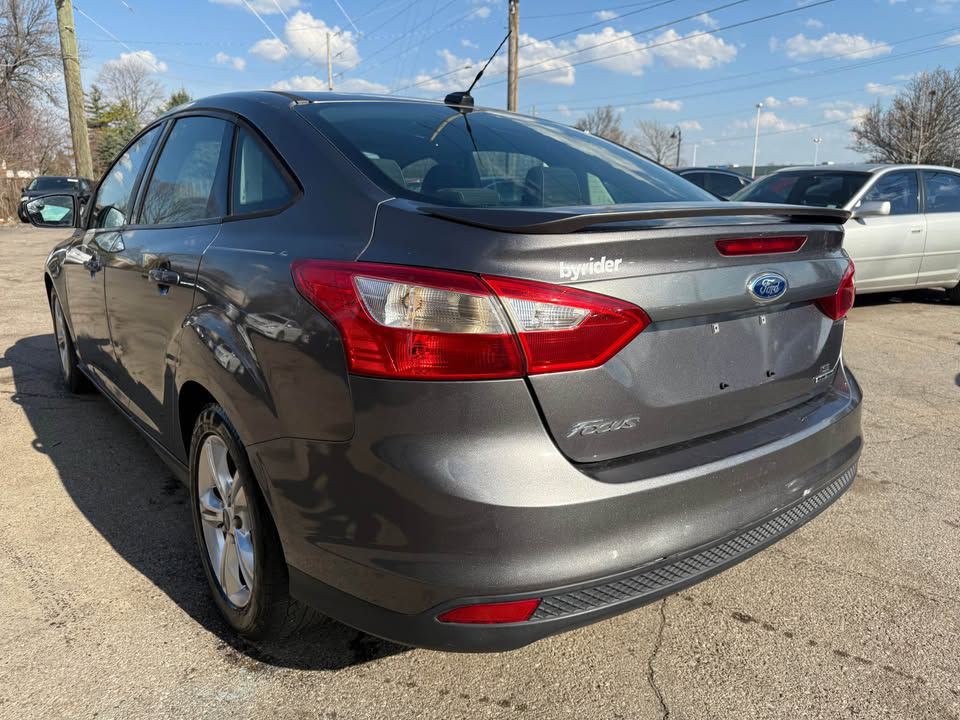 2014 Ford Focus Image 9