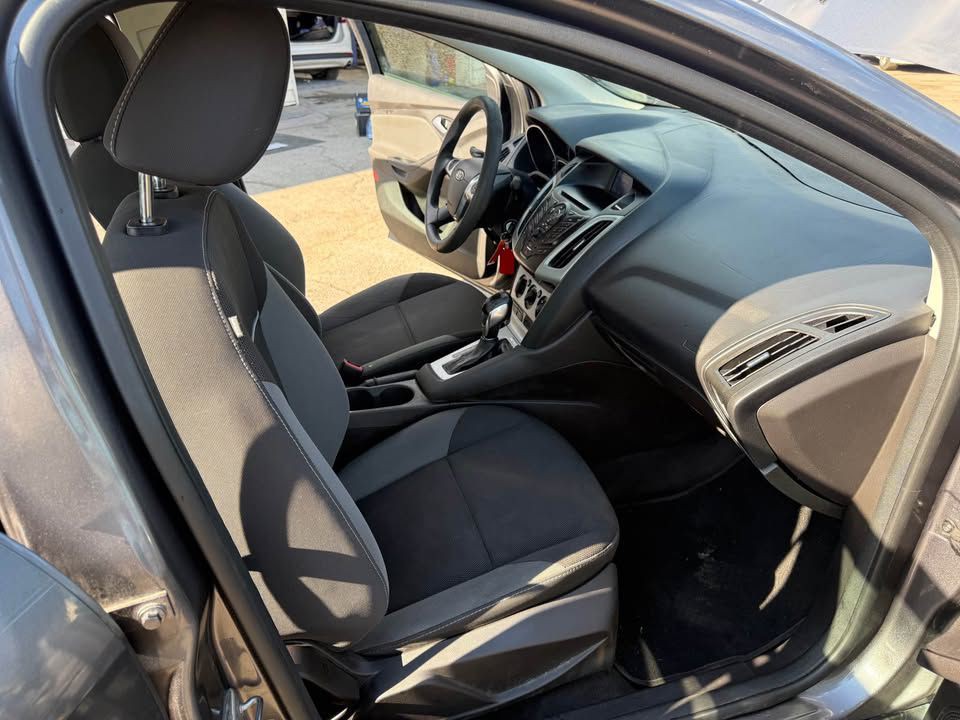 2014 Ford Focus Image 12