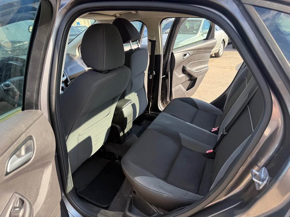 2014 Ford Focus Image 13