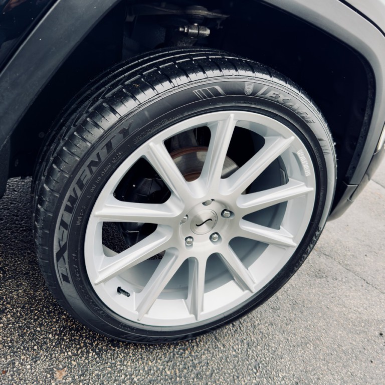 2023 Jeep Grand Cherokee Image 8