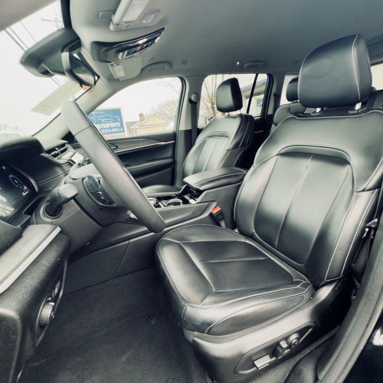 2023 Jeep Grand Cherokee Image 10