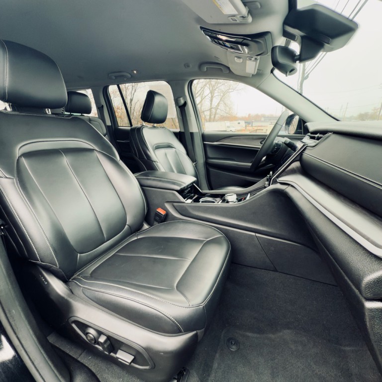 2023 Jeep Grand Cherokee Image 14