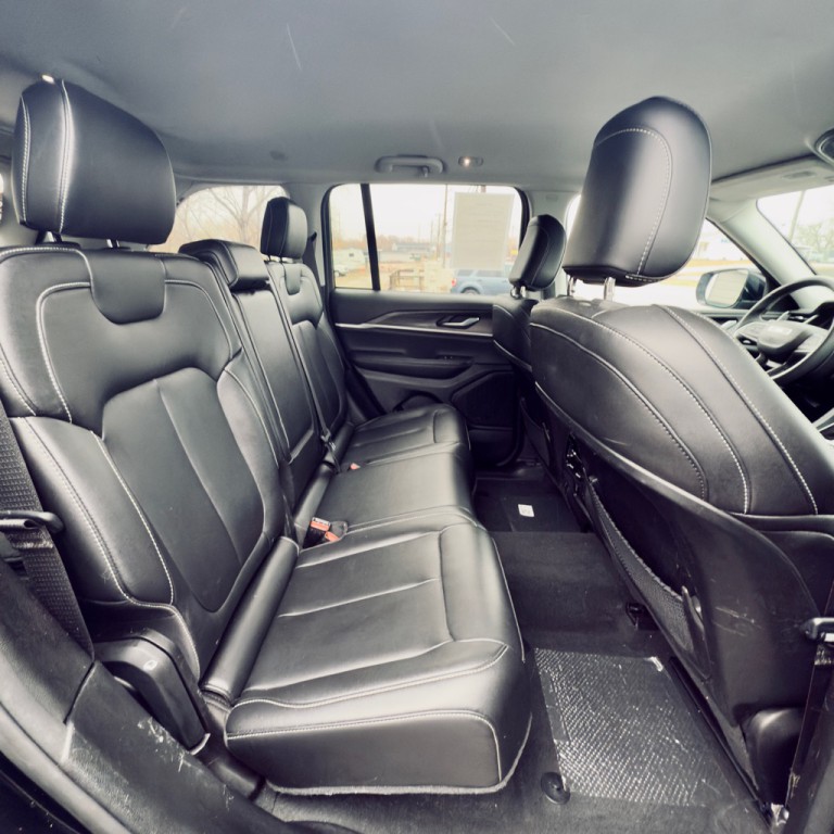 2023 Jeep Grand Cherokee Image 15