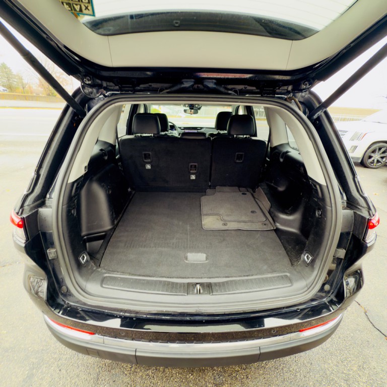 2023 Jeep Grand Cherokee Image 17