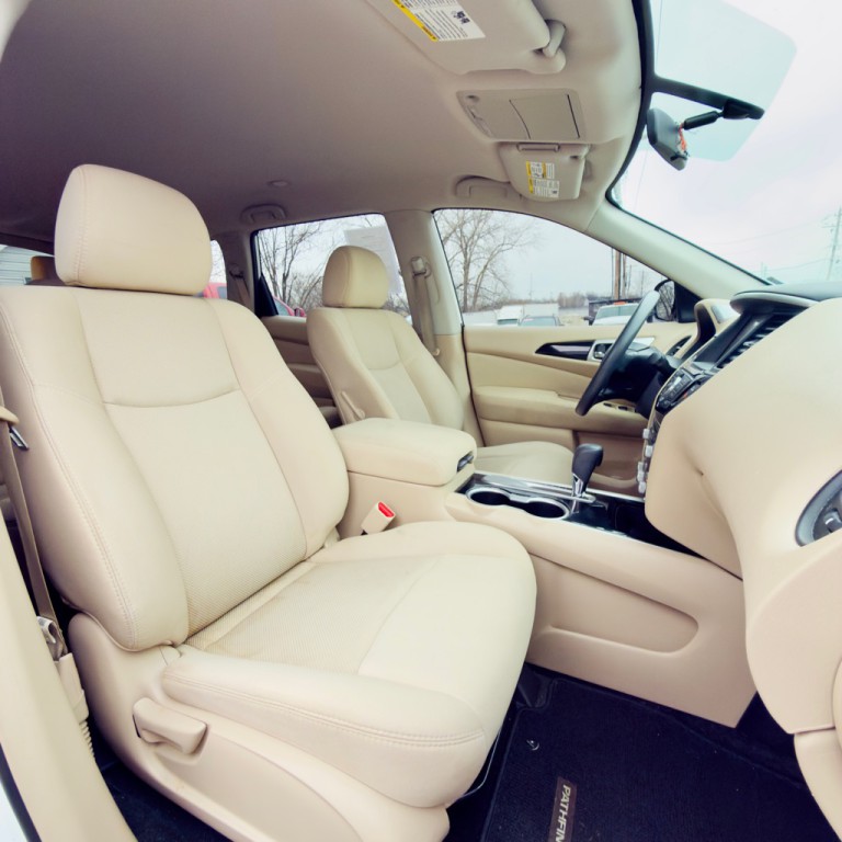 2017 Nissan Pathfinder Image 11