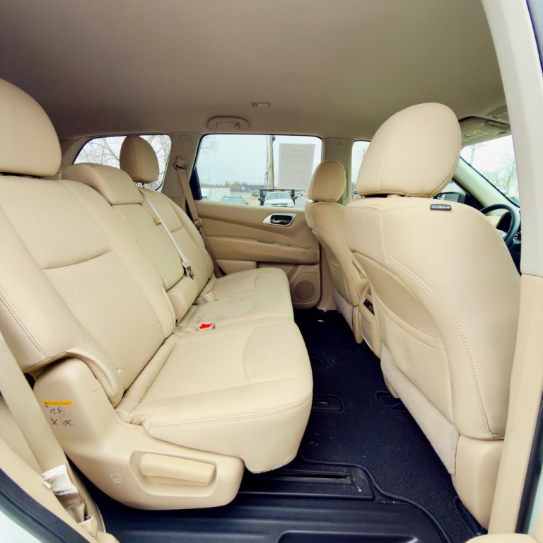 2017 Nissan Pathfinder Image 12