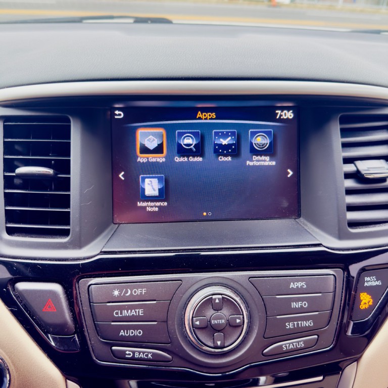 2017 Nissan Pathfinder Image 18