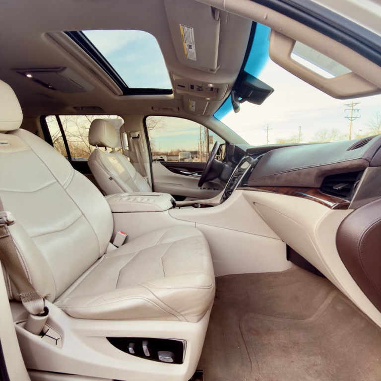 2015 Cadillac Escalade Image 13