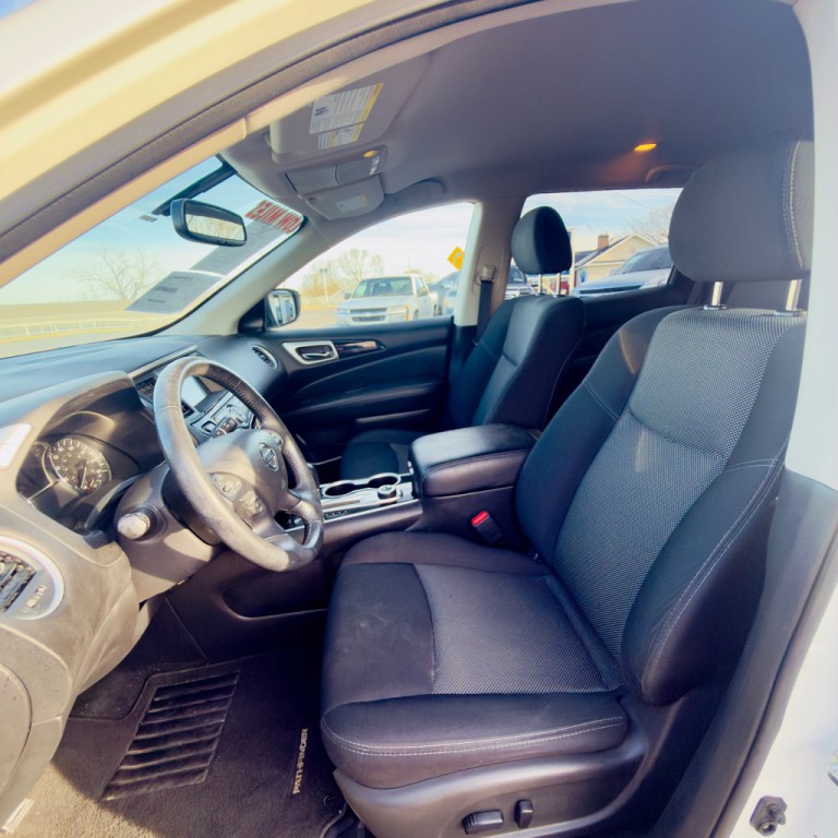 2019 Nissan Pathfinder Image 9