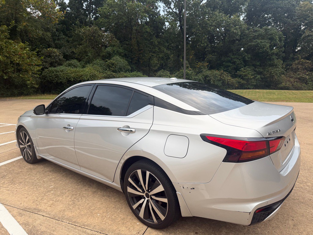 2019 Nissan Altima Image 6