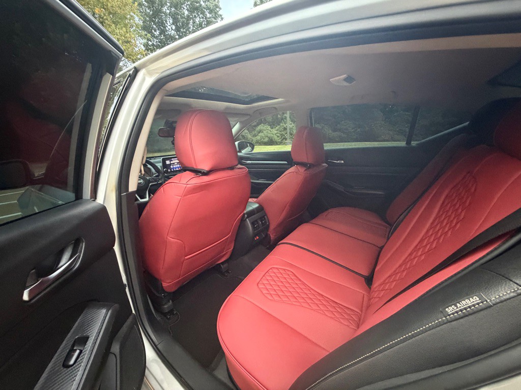 2019 Nissan Altima Image 10