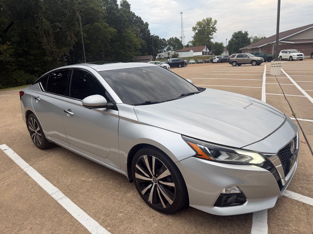 2019 Nissan Altima Image 13