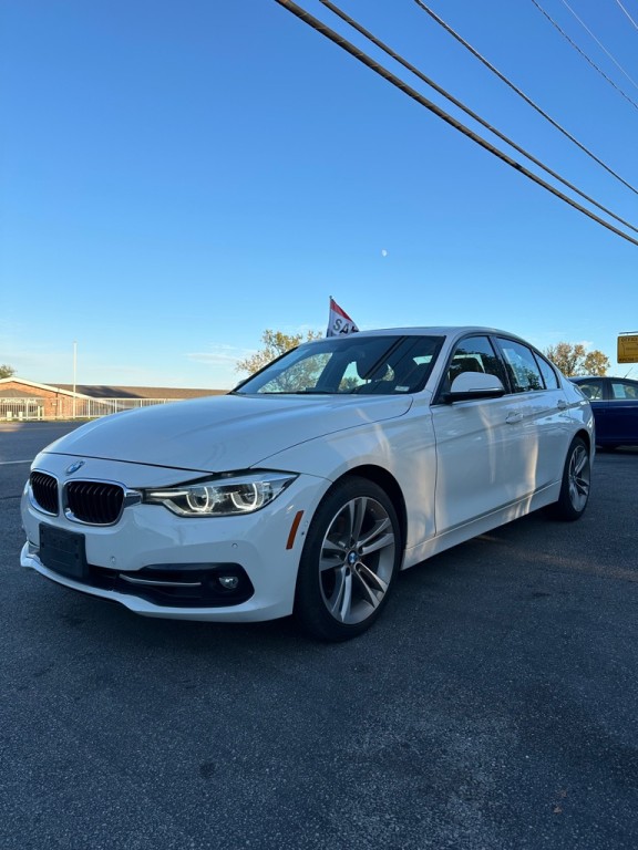 2018 BMW 3 Series Image 1