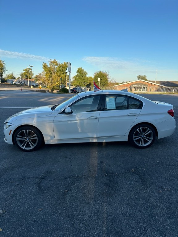 2018 BMW 3 Series Image 4