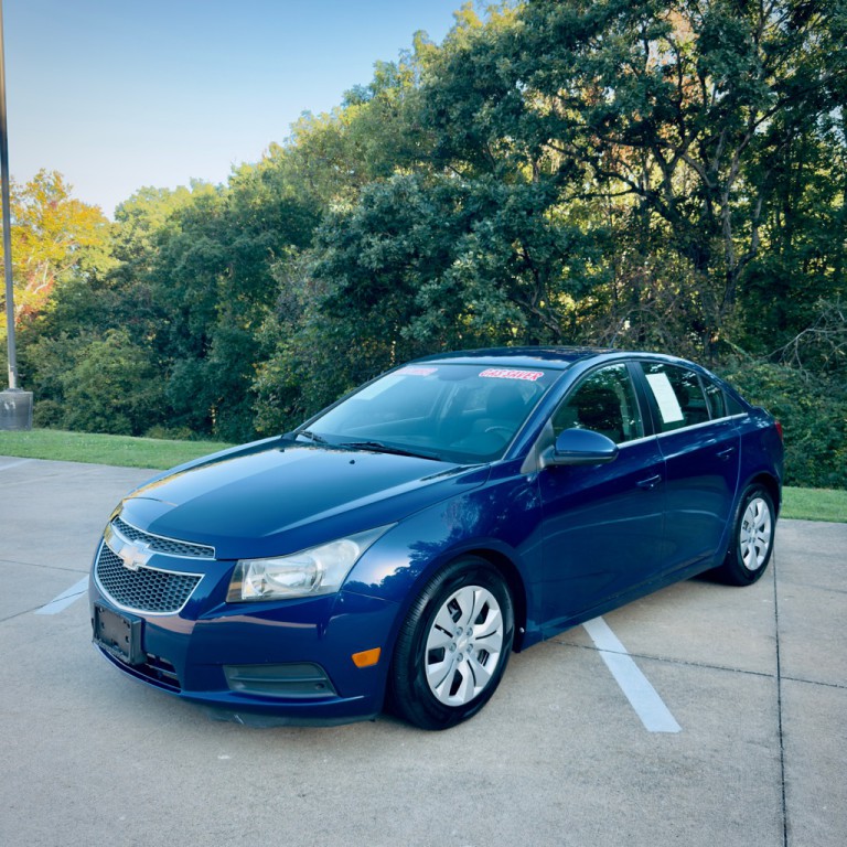 2012 Chevrolet Cruze Image 2