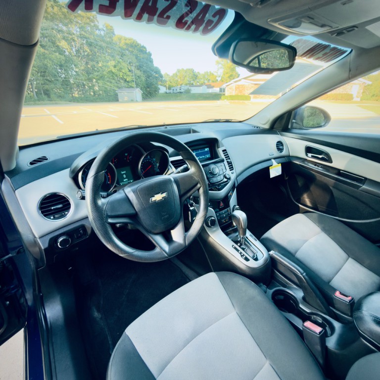 2012 Chevrolet Cruze Image 8