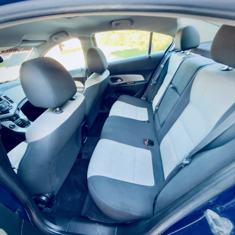 2012 Chevrolet Cruze Image 14
