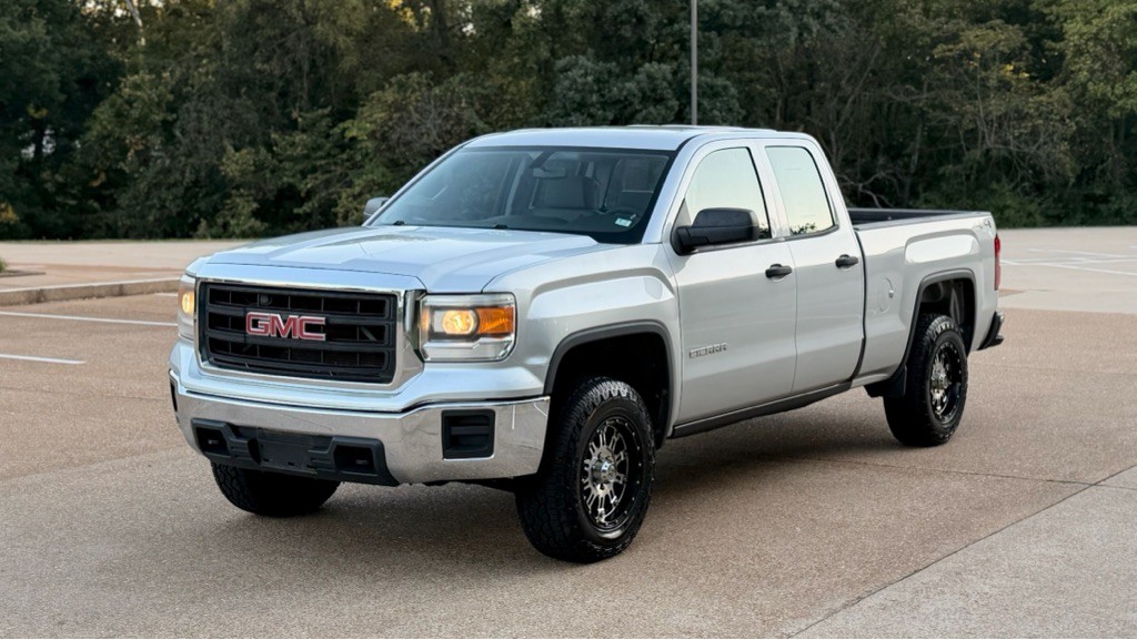 2014 GMC Sierra Image 2