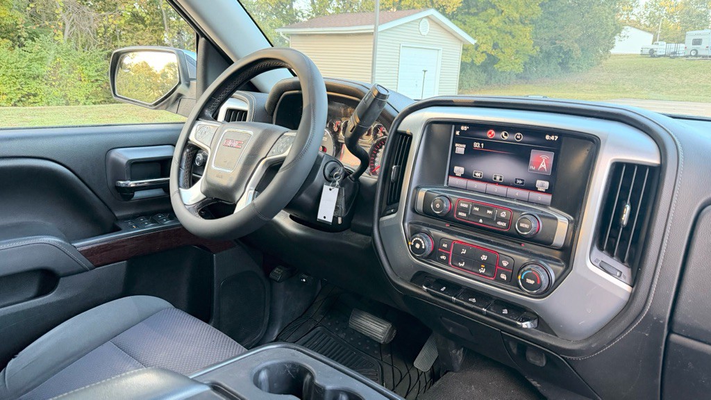 2015 GMC Sierra Image 8