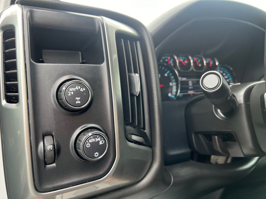2018 Chevrolet Silverado 1500 Image 12