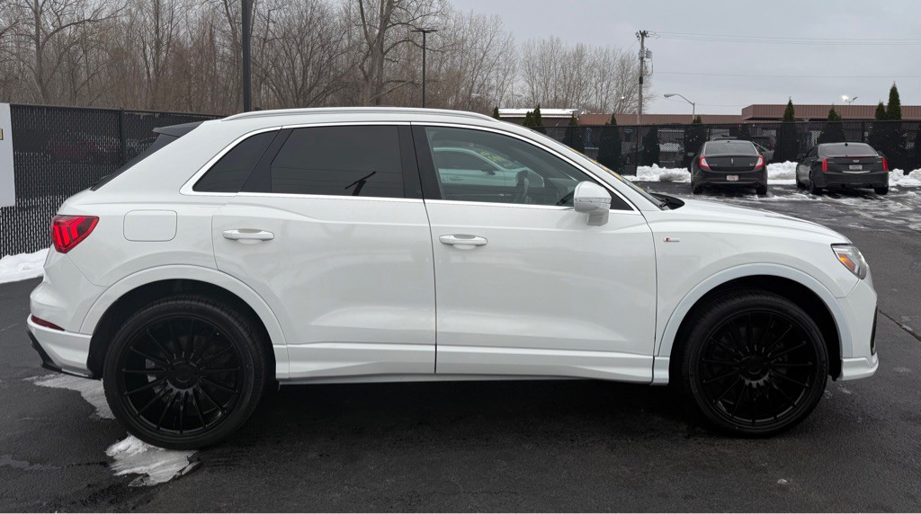 2020 Audi Q3 Image 7