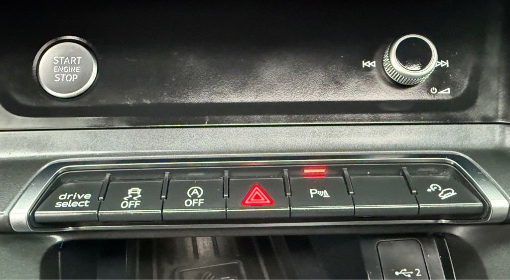 2020 Audi Q3 Image 23