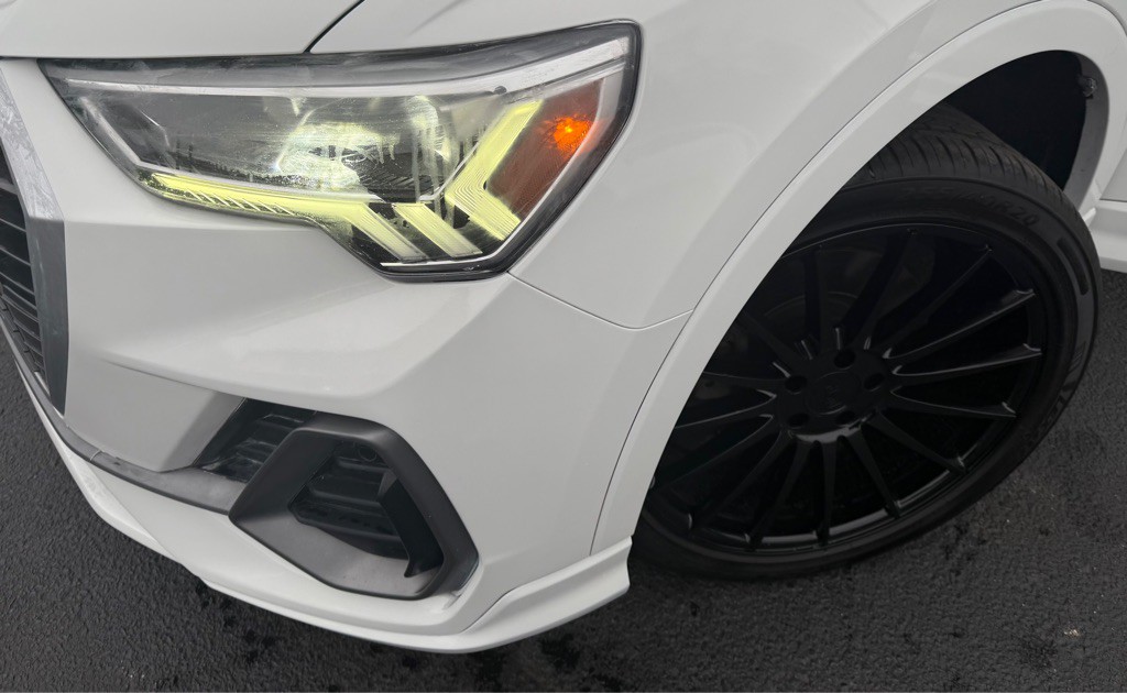 2020 Audi Q3 Image 32