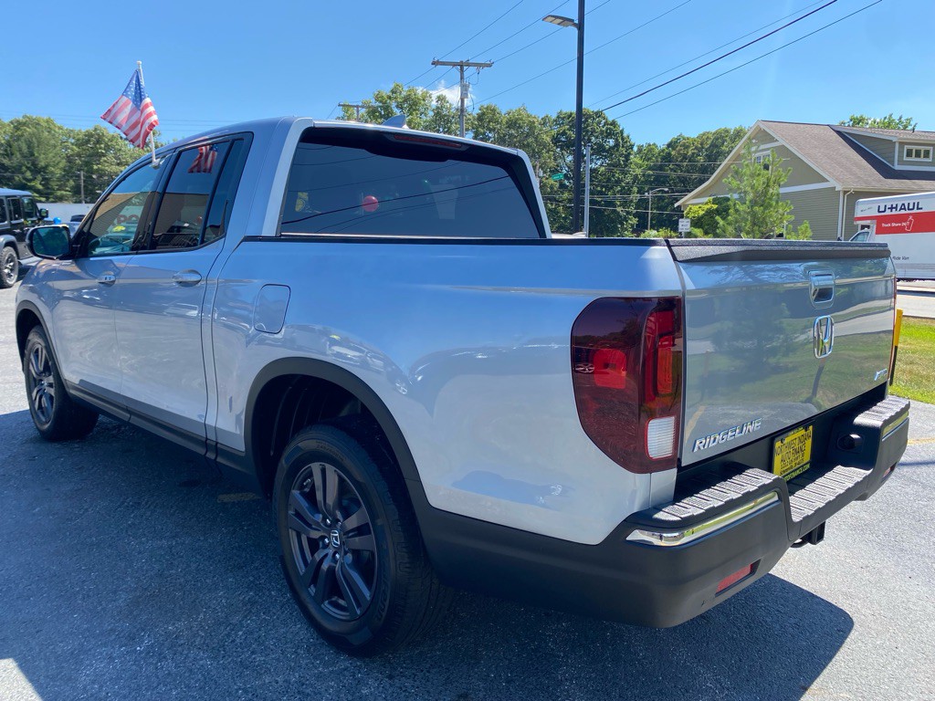 2019 Honda Ridgeline Image 4