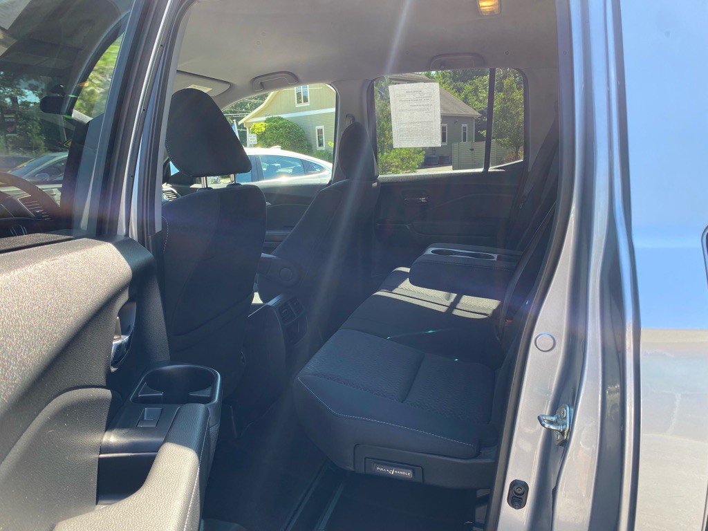2019 Honda Ridgeline Image 31