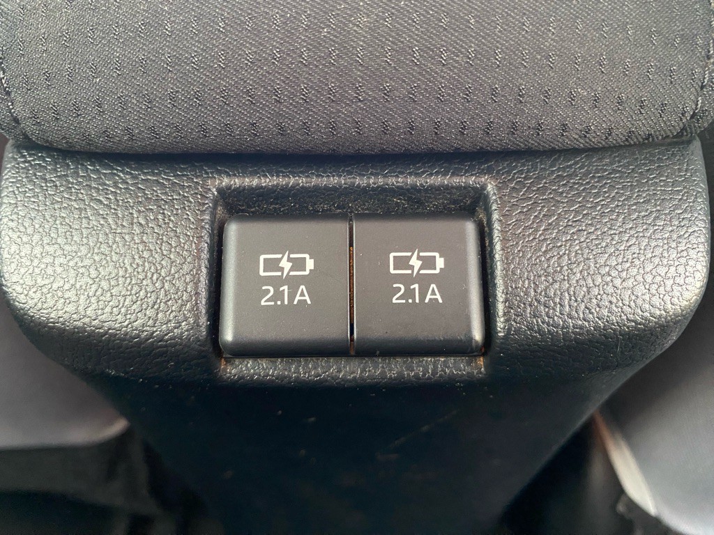 2022 Toyota Prius Image 12