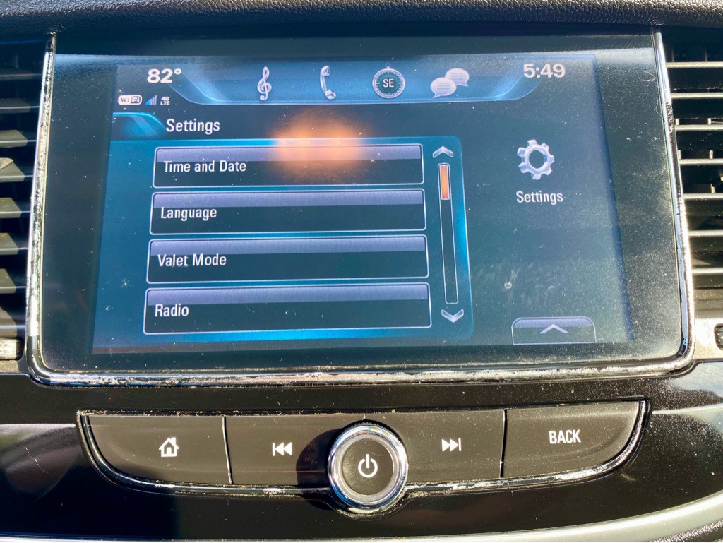 2020 Buick Enclave Image 16