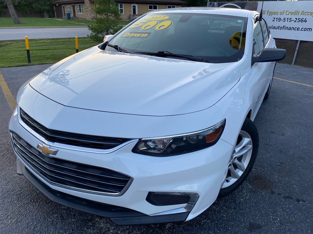 2017 Chevrolet Malibu Image 3