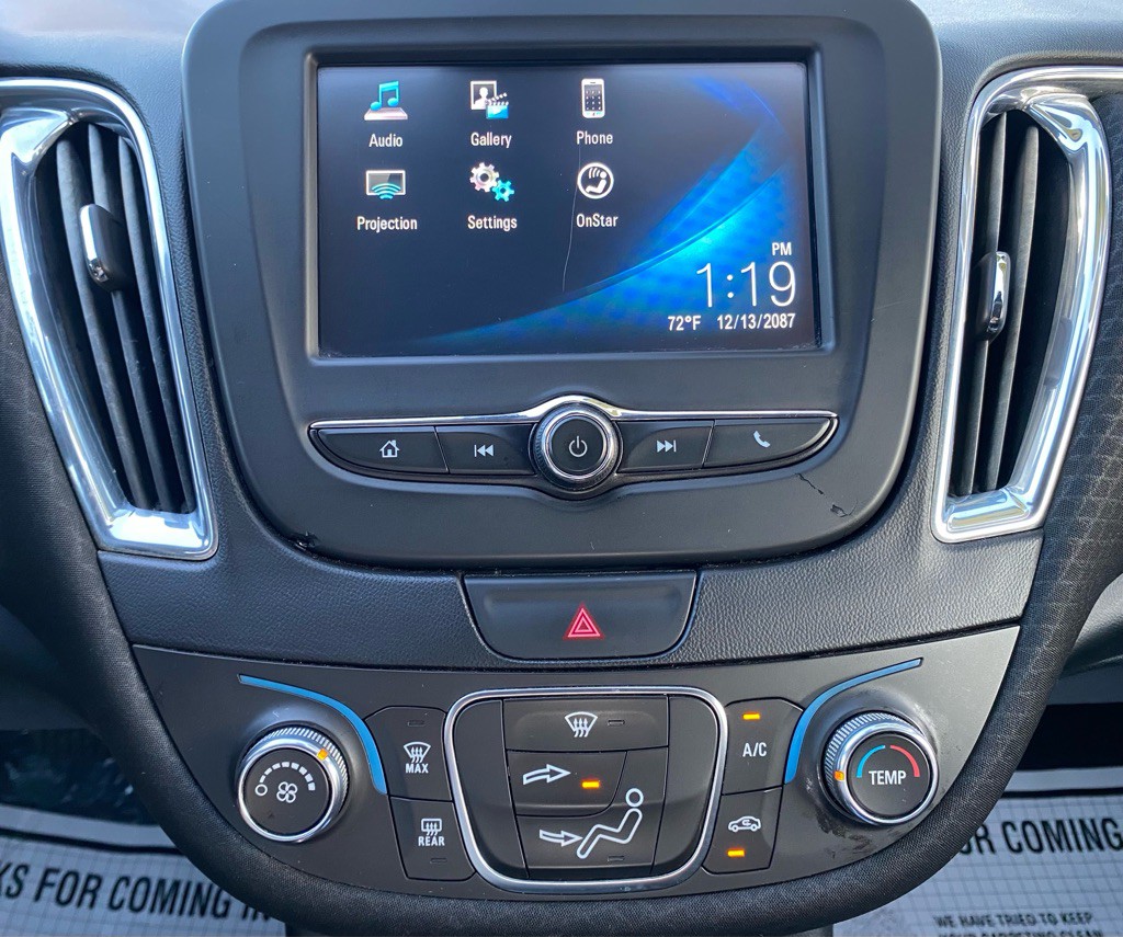 2017 Chevrolet Malibu Image 15