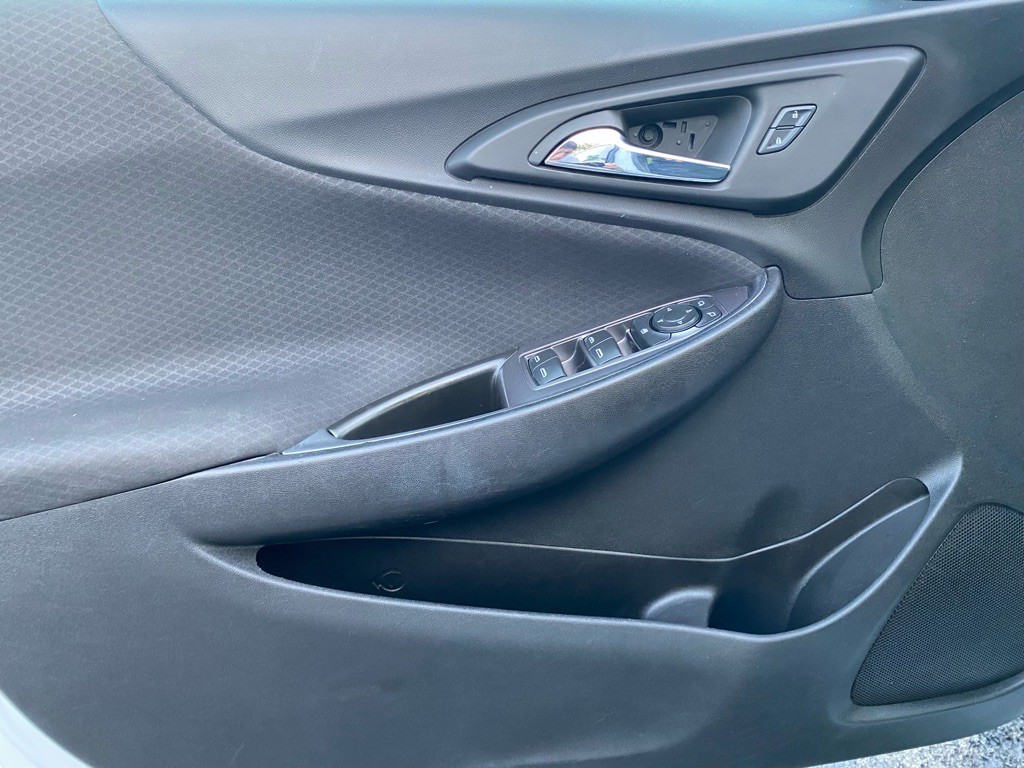2017 Chevrolet Malibu Image 31