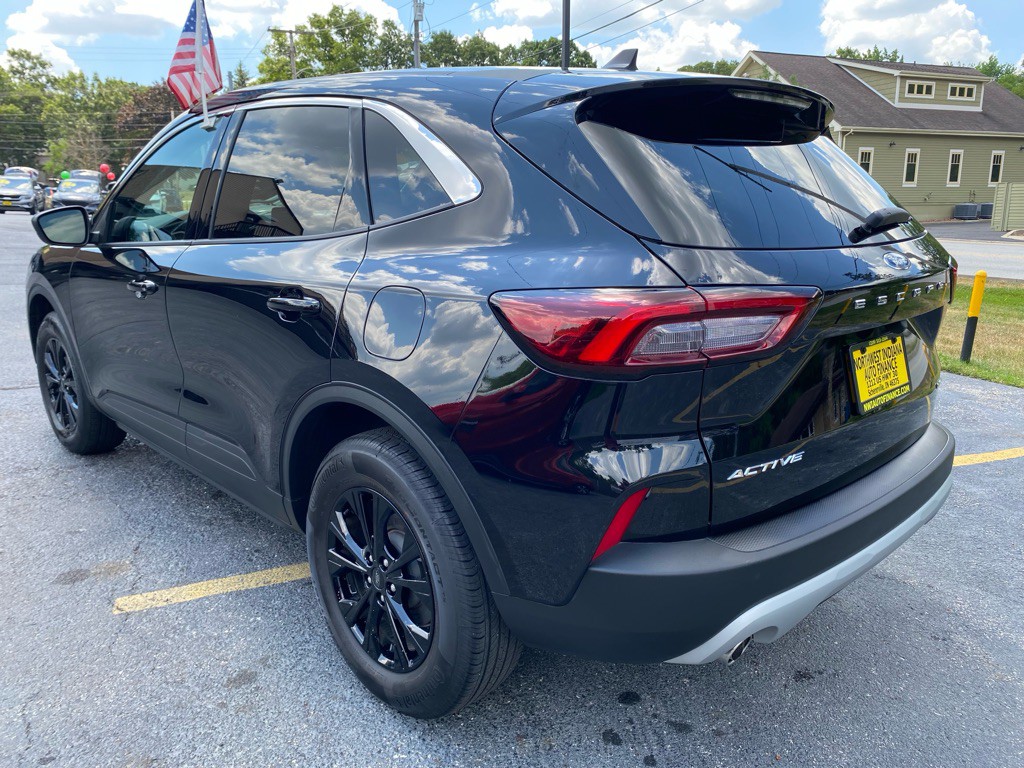 2024 Ford Escape Image 4