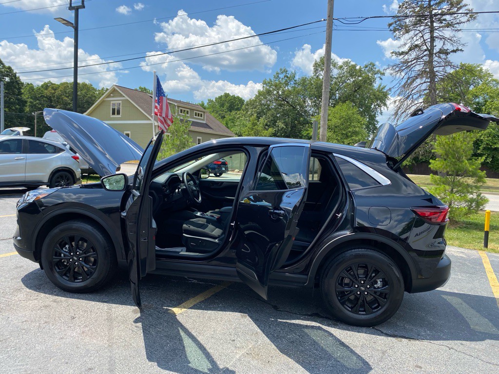 2024 Ford Escape Image 38